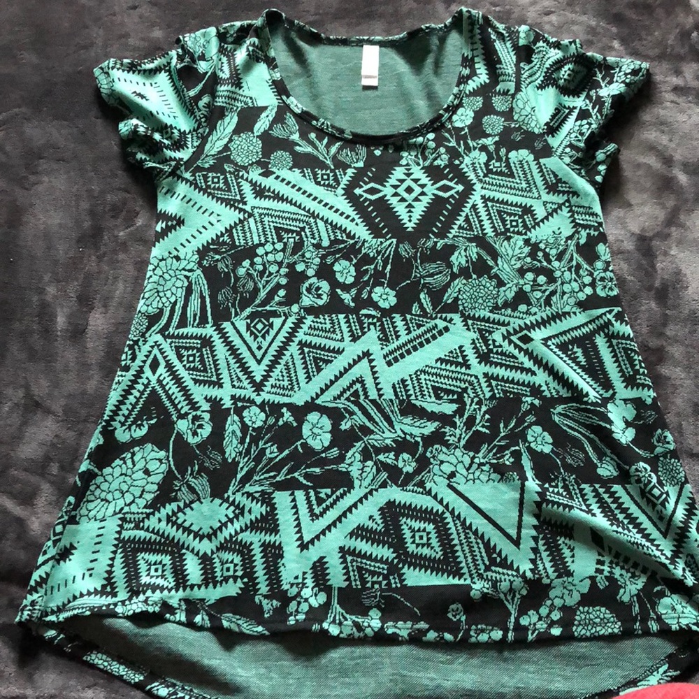 Size XS Lularow top